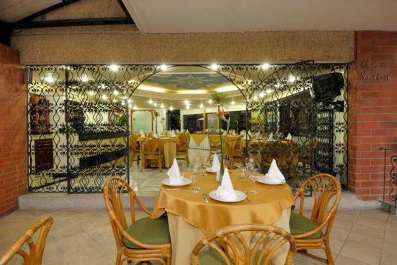 מדיין Hotel Casa Laureles מראה חיצוני תמונה